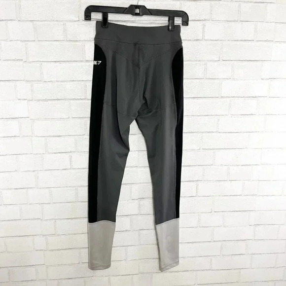 Gymshark Black & Gray High Rise Athletic Leggings Women's Size Small - Picture 5 of 8